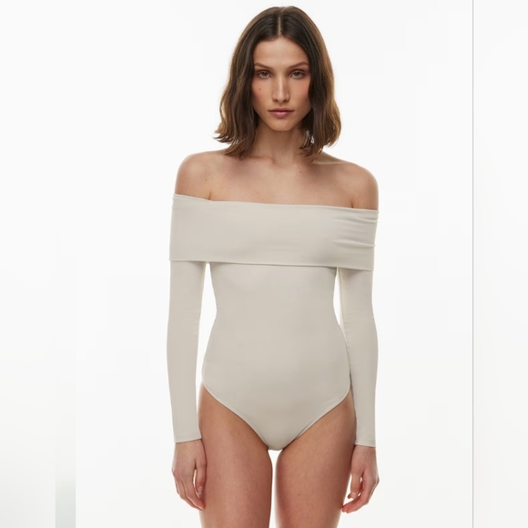 Aritzia Tops - NWT Aritzia Cream Contour Bodysuit Size XL
